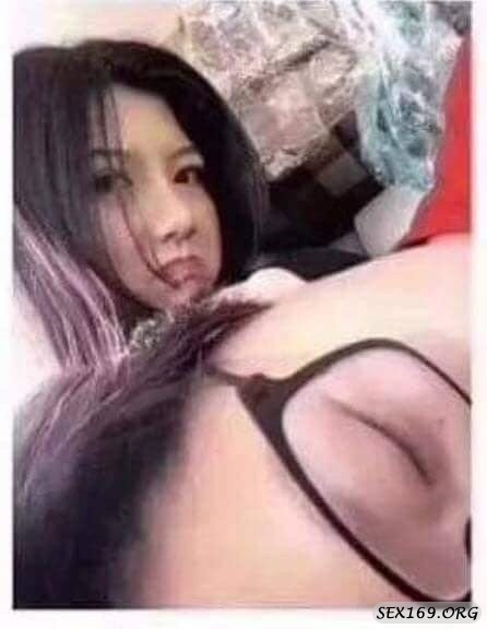 001-看了很久才看出來 原來是眼鏡+眼睛....jpg